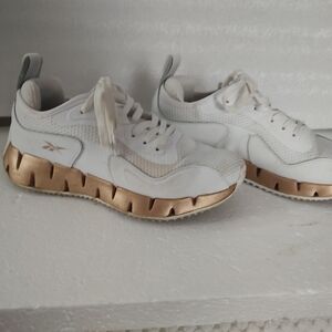 Reebok Women's White and Gold Sneakers Comfort Foot Ortholite White Size 7